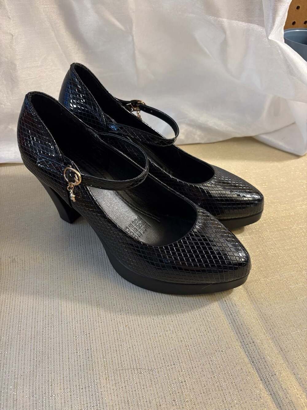 Xiu Xian Black Crocodile Embossed Patent Leather Platform Mary Jane Heels with C